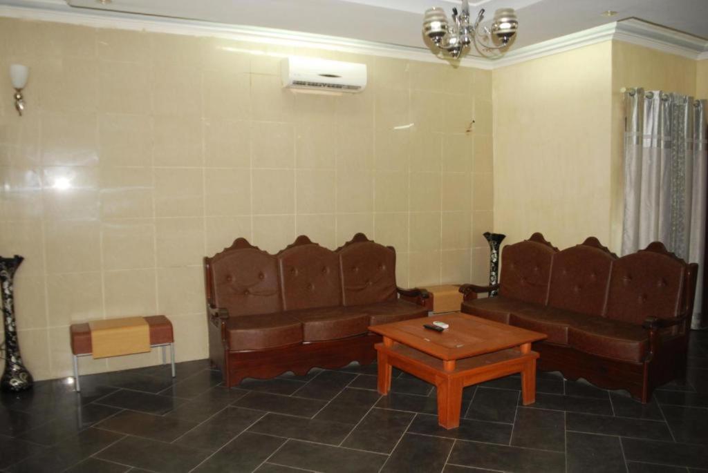 Benin Berge Hotel Cotonou Bagian luar foto