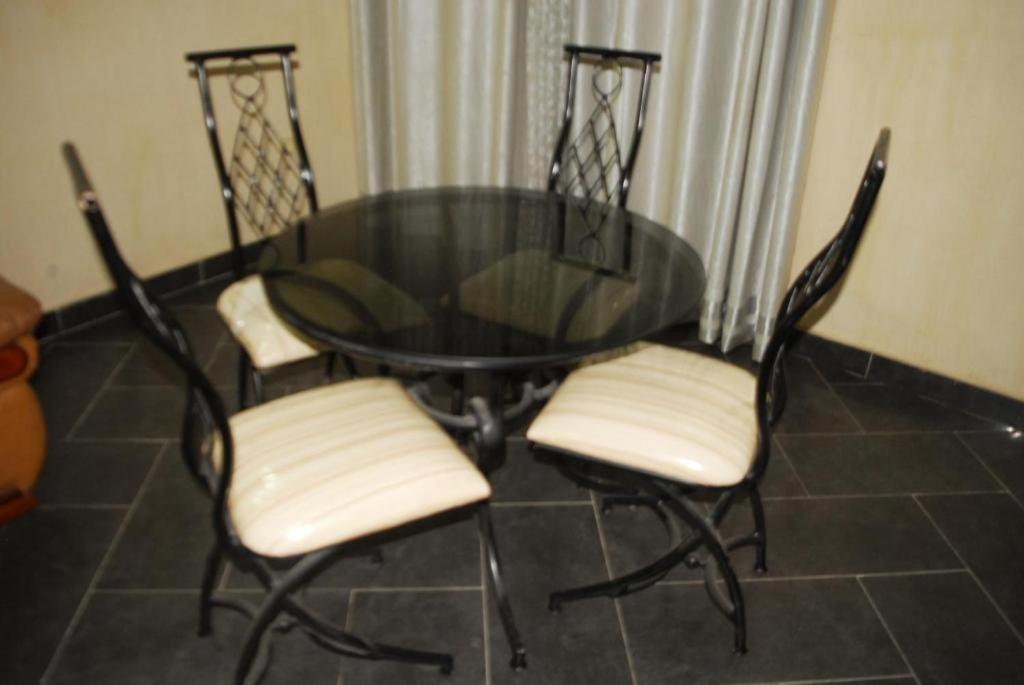 Benin Berge Hotel Cotonou Bagian luar foto